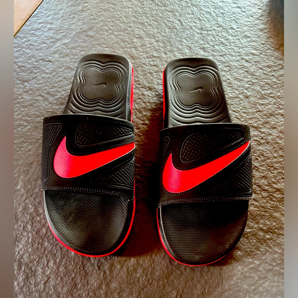 Nike Air Max Slides Men’s size 9